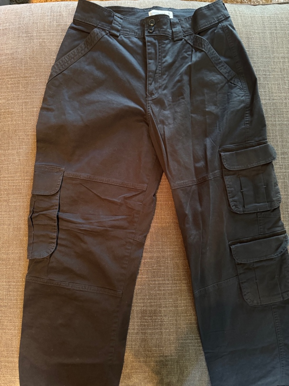 Abercrombie & Fitch Black Cargo Pants Women’s 29/8 CURVY